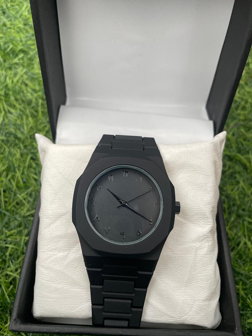 Black Arabic Aura Watch