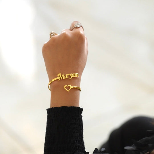 Customize Crown Name Bracelet